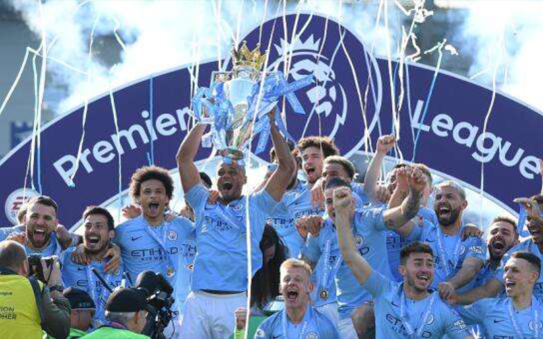 该队后防线 该队后防线